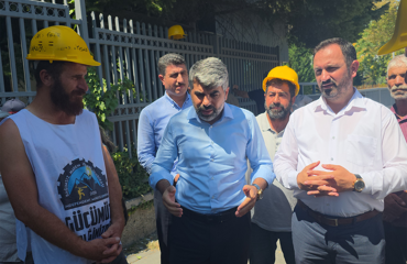 Mersin Milletvekilimiz Faruk Dinç’ten Ankara’da eylem yapan madencilere destek ziyareti